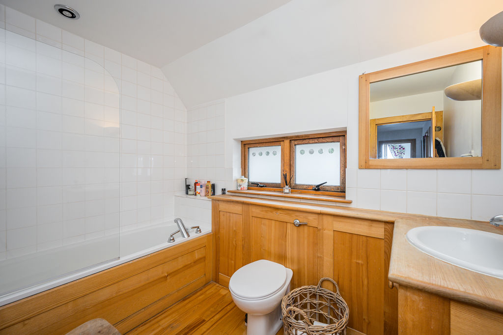 Bathroom- click for photo gallery